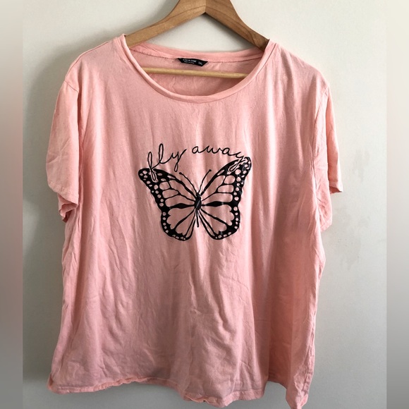 Fly Away T-shirt - Picture 3 of 4